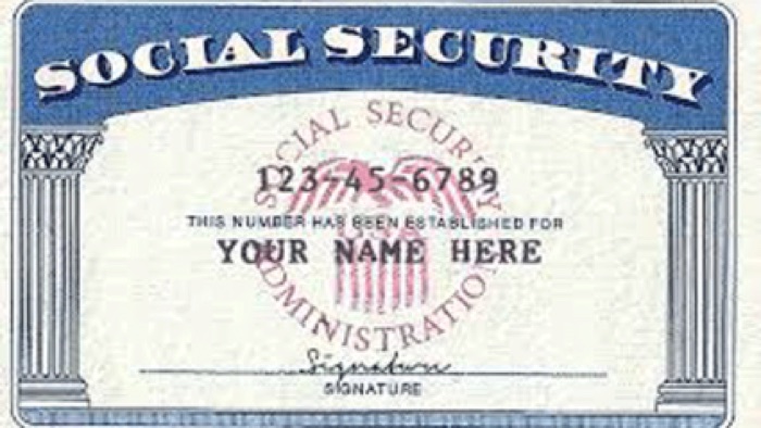 Social Security Claiming Age: Theoretically Optimal vs. Real World Decisions